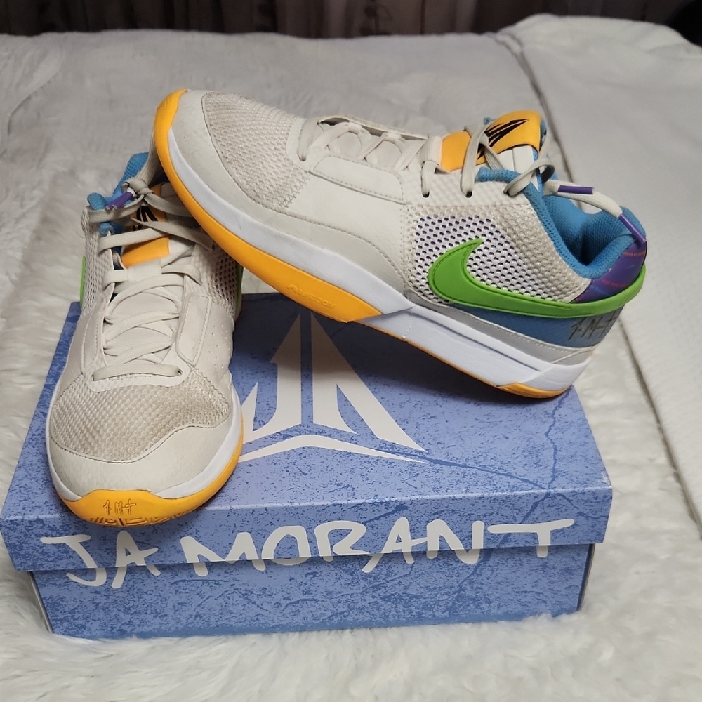 Used Nike Multicolor Men's Sneakers